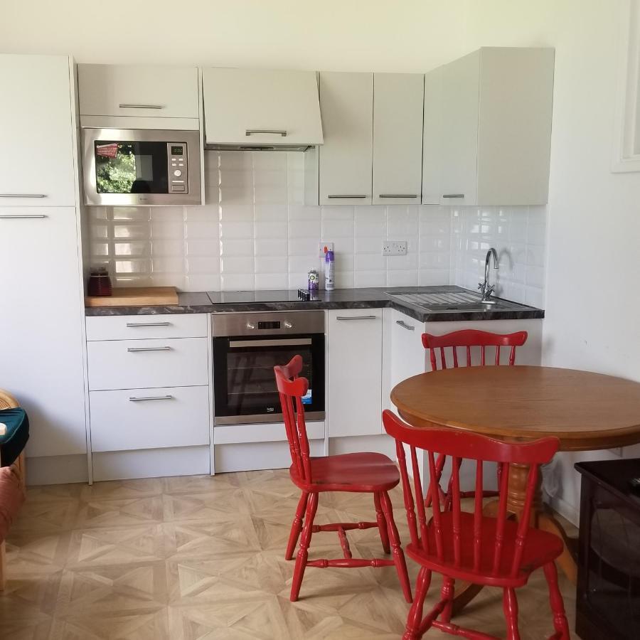 فيلا كاوزفي Small House Near Beach المظهر الخارجي الصورة
